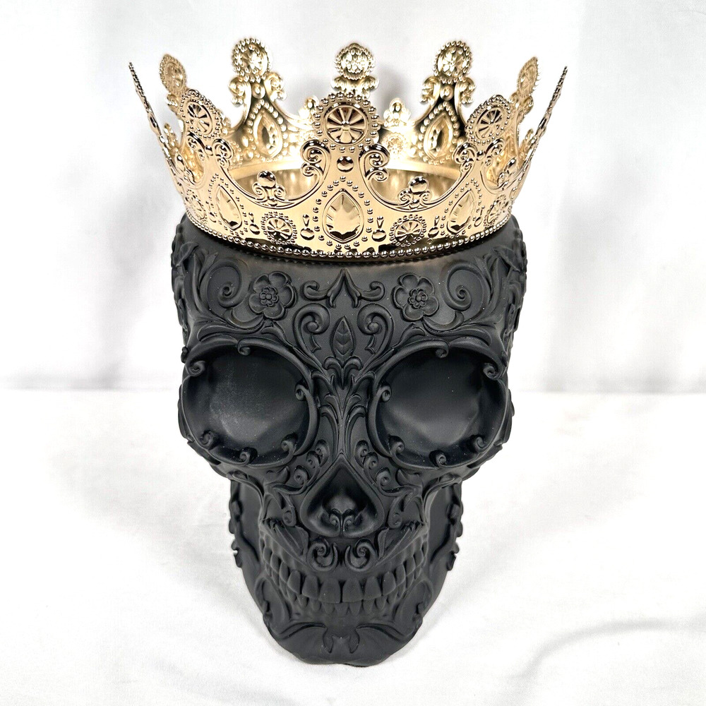 Bath & Body Works Filigree 3 Wick Skull with Crown Candle Holder Halloween 2023